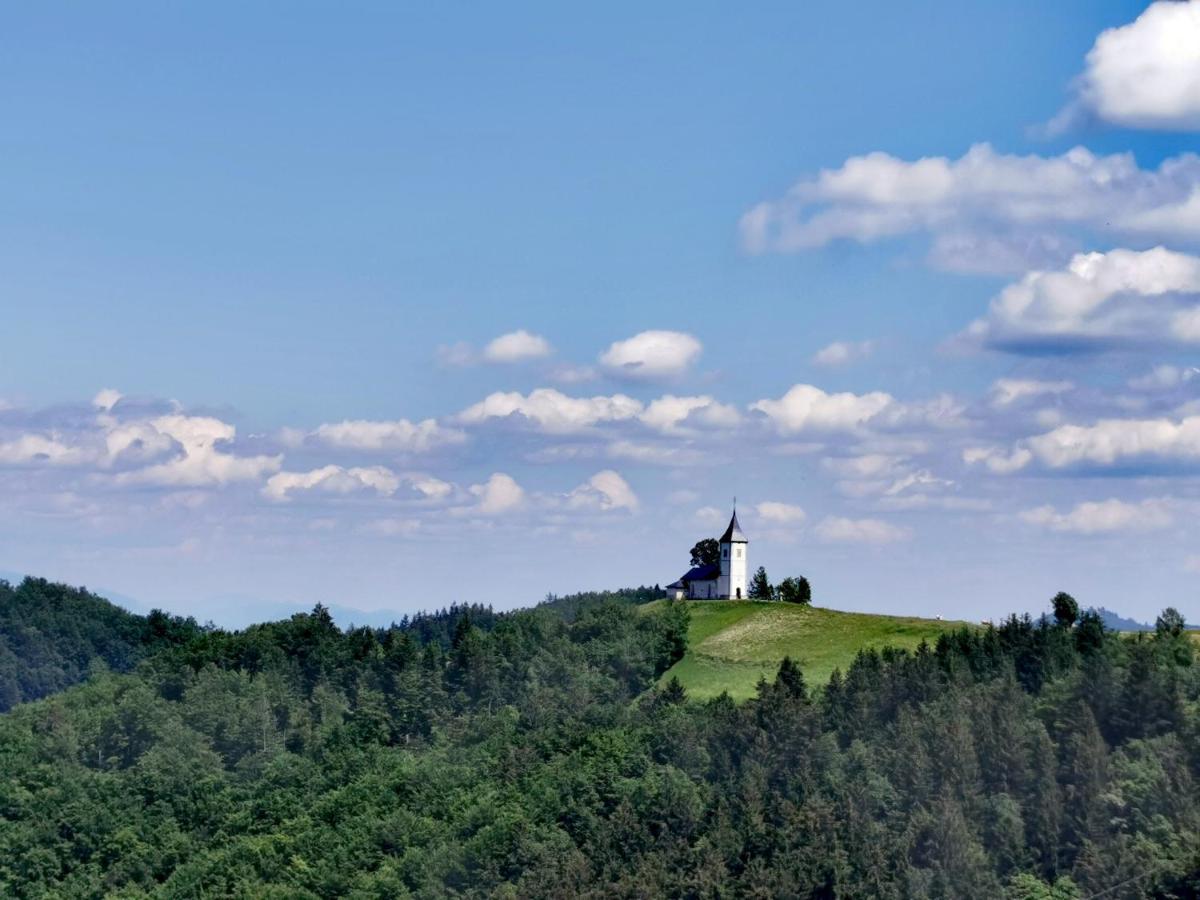 Bajta Kroparica ภายนอก รูปภาพ